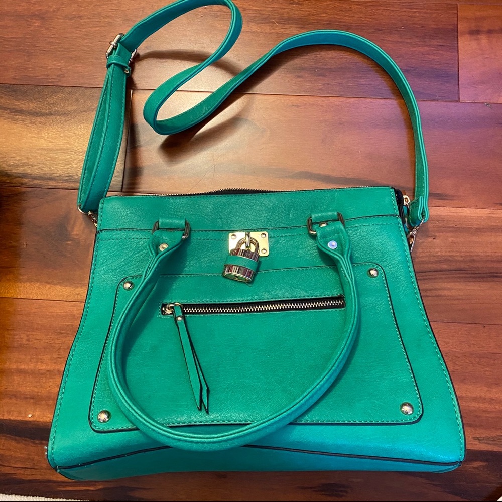 Double Strap Green /Emerald Purse
